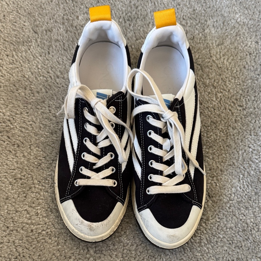 Oncept Black and White Women's Sneakers